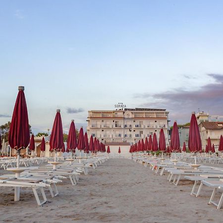 Hotel Soraya - Spiaggia Sawasdee Riccione Exterior foto