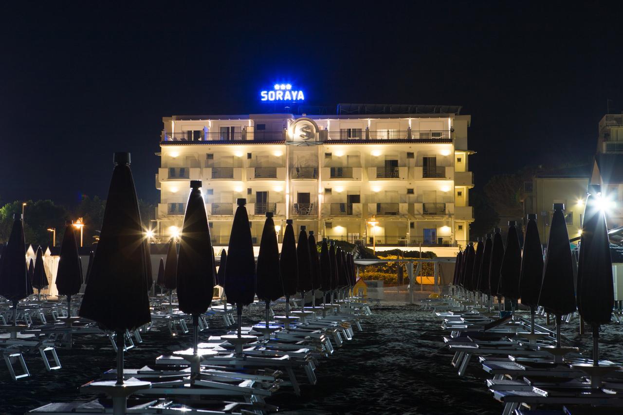 Hotel Soraya - Spiaggia Sawasdee Riccione Exterior foto